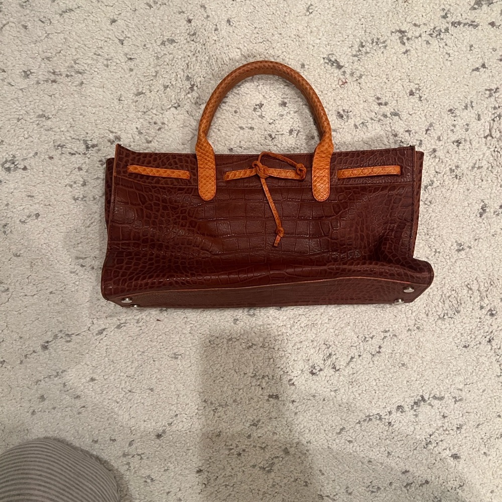 Chic Brown Crocodile-Embossed Satchel genuine leather made in Italy